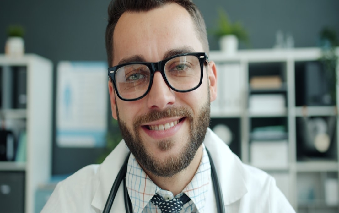 a neon sign that says home sweet home